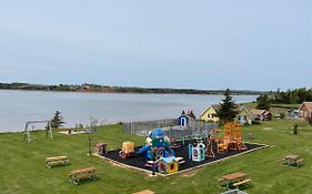 Beach & Breeze Cottages